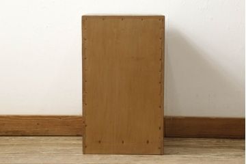 中古　美品　伝統工芸　日光彫り　大胆にあしらわれた花の図柄が魅力的な小引き出し(小物収納・卓上収納)(R-058403)