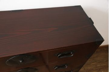 和製アンティーク　美品!　激レア　まるまるとした兎(うさぎ)をかたどった金具が珍しい東北衣装箪笥(時代箪笥、和タンス、収納たんす、引き出し)(R-058406)