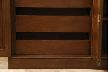 中古　美品　DREXEL HERITAGE(ドレクセルヘリテイジ)　Triune(トライユン)　優雅な佇まいが魅力のクリデンザキャビネット(クレデンザ、サイドボード、リビングボード)(定価約66万円)(R-058413)