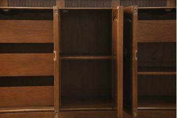 中古　美品　DREXEL HERITAGE(ドレクセルヘリテイジ)　Triune(トライユン)　優雅な佇まいが魅力のクリデンザキャビネット(クレデンザ、サイドボード、リビングボード)(定価約66万円)(R-058413)