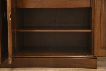 中古　美品　DREXEL HERITAGE(ドレクセルヘリテイジ)　Triune(トライユン)　優雅な佇まいが魅力のクリデンザキャビネット(クレデンザ、サイドボード、リビングボード)(定価約66万円)(R-058413)