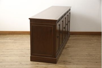 中古　美品　DREXEL HERITAGE(ドレクセルヘリテイジ)　Triune(トライユン)　優雅な佇まいが魅力のクリデンザキャビネット(クレデンザ、サイドボード、リビングボード)(定価約66万円)(R-058413)