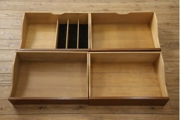 中古　美品　DREXEL HERITAGE(ドレクセルヘリテイジ)　Triune(トライユン)　優雅な佇まいが魅力のクリデンザキャビネット(クレデンザ、サイドボード、リビングボード)(定価約66万円)(R-058413)