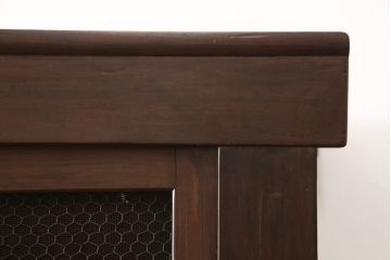 和製アンティーク　ヒノキ(桧)材・ケヤキ(欅)材　丸桟　凛とした美しさが上品な和を演出してくれる水屋箪笥サイドボード(食器棚、戸棚、収納棚、キャビネット)(R-058417)