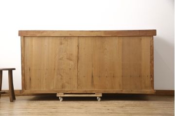 和製アンティーク　ヒノキ(桧)材・ケヤキ(欅)材　丸桟　凛とした美しさが上品な和を演出してくれる水屋箪笥サイドボード(食器棚、戸棚、収納棚、キャビネット)(R-058417)