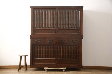 中古　美品　総欅(ケヤキ)材　和モダンな雰囲気を醸し出す二段重ね水屋箪笥(定価約88万円)(キャビネット、食器棚、戸棚、収納棚)(R-058419)