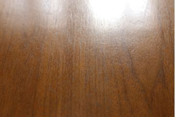 中古　美品　イタリア　arflex(アルフレックス)　MEDUSA(メデューサ)シリーズ　スタイリッシュなデザインが空間のアクセントになるテーブル(ダイニングテーブル、ラウンドテーブル)(R-058422)