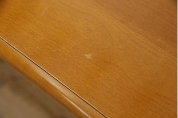 中古　美品　横浜クラシック家具　ダニエル(Daniel)　エトランゼ(Etranger)　E-301　エトランジェテーブル　シンプルなデザインで飽きのこないダイニングテーブル(6人掛け、8人掛け、食卓)(定価約32万円)(R-058424)