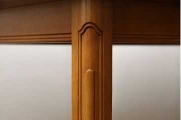 中古　美品　横浜クラシック家具　ダニエル(Daniel)　エトランゼ(Etranger)　E-301　エトランジェテーブル　シンプルなデザインで飽きのこないダイニングテーブル(6人掛け、8人掛け、食卓)(定価約32万円)(R-058424)