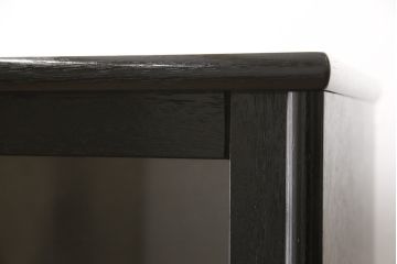 中古　超美品　展示品　讃岐塗り　総漆塗り　モダンな佇まいが目を引くキャビネット(定価約40万円)(収納棚、戸棚、茶箪笥)(R-058437)