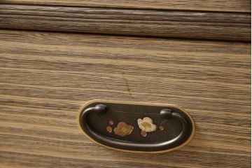 中古　美品　厚手桐材　国産　職人手造り品　峯生作金具　気品ある佇まいが魅力の総桐小抽箪笥(大丸、総桐箪笥、総桐たんす、小箪笥、引き出し、着物箪笥、和タンス)(R-058439)