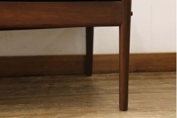 中古　美品　デンマーク　グレーテ・ヤルク(Grete Jalk)デザイン　P.J社製　ローズウッドの滑らかな曲線が美しい2人掛けソファ(二人掛け、2Pソファ)(R-058441)