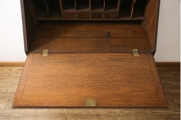 イギリスアンティーク　オーク材　凝ったつくりの上手物!　上質なライティングビューロー(ライティングデスク、ワークデスク、在宅ワーク用、チェスト)(R-058447)