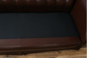 中古　美品　三越百貨店　本革(レザー)　クラシカルで高級感ある佇まいが魅力的な2人掛けソファ(定価推定50万円)(二人掛け、2P)(R-058449)