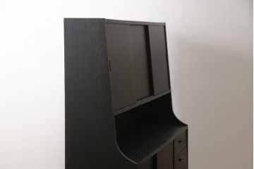 ペイント家具　デンマークヴィンテージ　チーク材　北欧家具らしいスタイリッシュさが魅力のサイドボード(収納棚、戸棚、サイドキャビネット、ビンテージ)(R-058459)