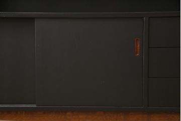 ペイント家具　デンマークヴィンテージ　チーク材　北欧家具らしいスタイリッシュさが魅力のサイドボード(収納棚、戸棚、サイドキャビネット、ビンテージ)(R-058459)