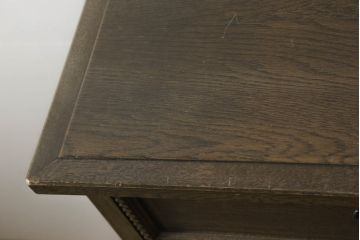 中古　神戸洋家具　伊藤家具　クラシカルな佇まいが魅力的なチェスト(衣装タンス、引き出し)(R-058460)