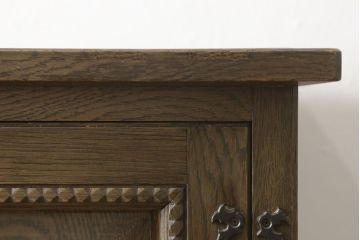 中古　神戸洋家具　伊藤家具　クラシカルな佇まいが魅力的なチェスト(衣装タンス、引き出し)(R-058460)