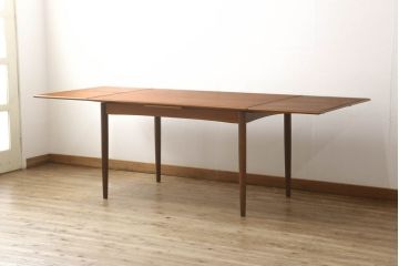 デンマークビンテージ　チーク材　シンプルなデザインが取り入れやすいダイニングテーブル(エクステンションテーブル、ドローリーフテーブル、食卓、ヴィンテージ)(R-058463)