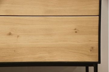中古　超美品　ベルギー　ザ・コンランショップ(THE CONRAN SHOP)　Ethnicraft (エスニクラフト)　オーク　ブラックバード　ツートンカラーがおしゃれなサイドボード(ストレージ、収納棚、戸棚、サイドキャビネット)(定価約46万円)(R-058464)