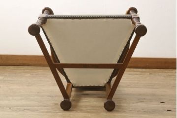 新品　未使用　展示品(中古)　バロッサバレンティ(VARO,S.A. VALENTI)　優美なシルエットが目を引くカクトワール・チェア(ダイニングチェア、アームチェア)(定価約20万円)(R-058480)