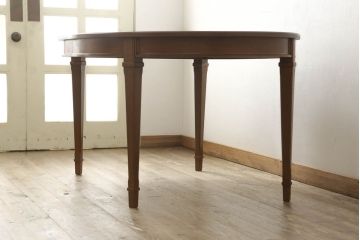 中古　美品　DREXEL HERITAGE(ドレクセルヘリテイジ)　Triune(トライユン)　品のある佇まいがすてきなダイニングテーブル(エクステンションテーブル、4人掛け、6人掛け)(R-058487)