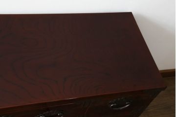 中古　美品　岩谷堂箪笥　丁寧な造りの手打ち金具が目を惹くサイドチェスト(引き出し、サイドボード、収納箪笥、衣装タンス)(定価約240万円)(R-058489)