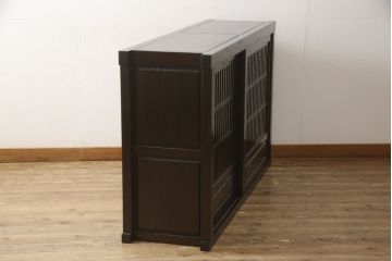 中古　美品　広島県　博永家具　総欅(ケヤキ)材　重厚感ある佇まいが魅力的な五尺水屋箪笥サイドボード(食器棚、戸棚、収納棚、キャビネット)(R-058498)