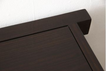 中古　美品　広島県　博永家具　総欅(ケヤキ)材　重厚感ある佇まいが魅力的な五尺水屋箪笥サイドボード(食器棚、戸棚、収納棚、キャビネット)(R-058498)