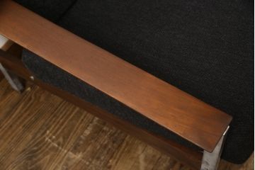 デンマークヴィンテージ　ローズウッド　メンズライクな空間づくりに活躍する3人掛けソファ(ビンテージ、3P、三人掛け、北欧)(R-058504)