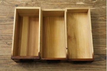 和製アンティーク　上手物!　三方欅(ケヤキ)材　杢目の素晴らしい東北小箪笥　(R-058509)