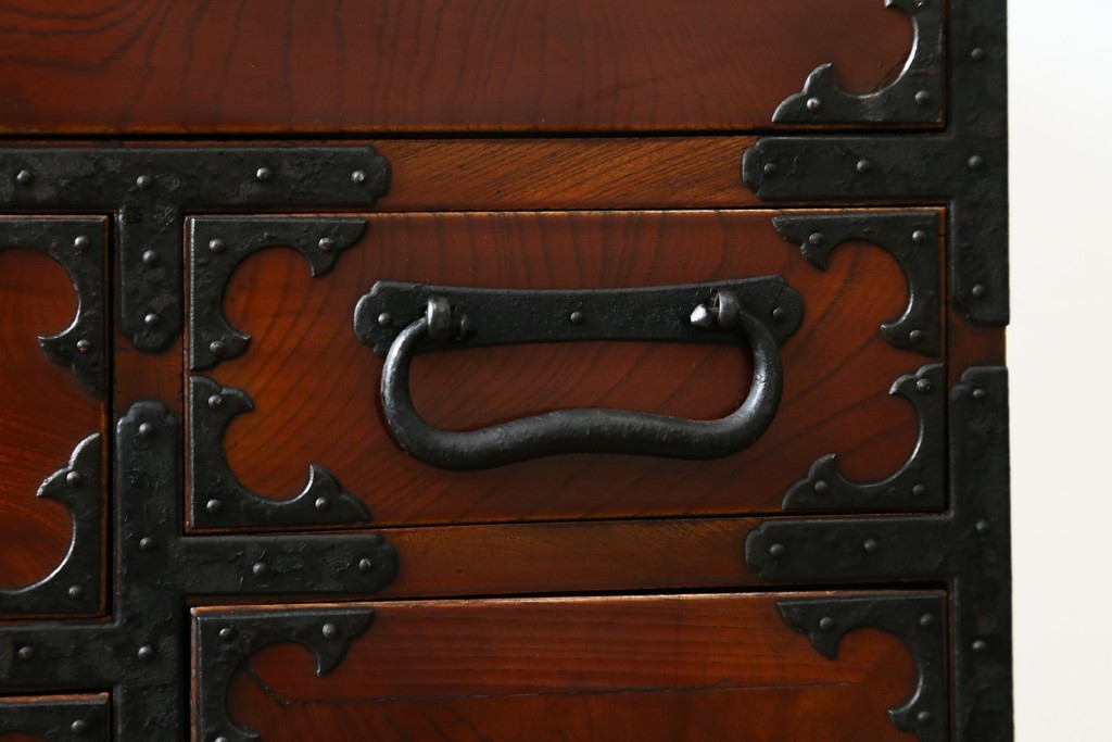 和製アンティーク　上手物!　三方欅(ケヤキ)材　杢目の素晴らしい東北小箪笥　(R-058509)