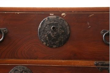 和製アンティーク　上手物!　三方欅(ケヤキ)材　杢目の素晴らしい東北小箪笥(時代箪笥、和タンス、収納たんす、引き出し)(R-058509)