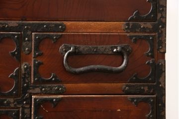 和製アンティーク　上手物!　三方欅(ケヤキ)材　杢目の素晴らしい東北小箪笥(時代箪笥、和タンス、収納たんす、引き出し)(R-058509)