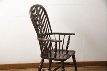 中古　美品　松本民芸家具　#44A型　洋風のクラシカルなデザインが美しいウィンザーチェア(定価約18万円)(アームチェア、板座チェア、椅子、イス、ウインザーチェア)(R-058512)