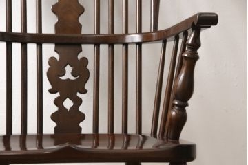 中古　美品　松本民芸家具　#44A型　洋風のクラシカルなデザインが美しいウィンザーチェア(定価約18万円)(アームチェア、板座チェア、椅子、イス、ウインザーチェア)(R-058512)