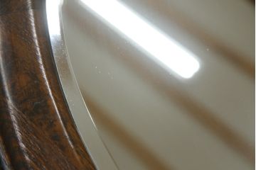 イギリスアンティーク　オーク材　縁の装飾がアクセントのオーバルミラー(鏡)(R-058522)