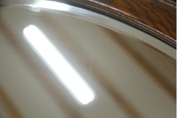 イギリスアンティーク　オーク材　縁の装飾がアクセントのオーバルミラー(鏡)(R-058522)