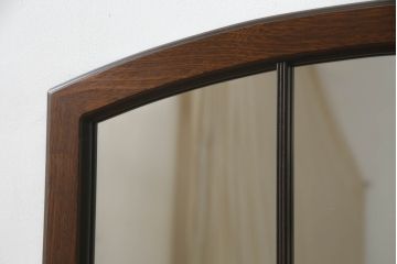 中古　イギリス輸入家具　窓のようなデザインが魅力的なウォールミラー(壁掛け鏡)(R-058524)
