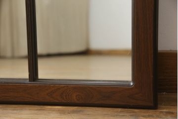 中古　イギリス輸入家具　窓のようなデザインが魅力的なウォールミラー(壁掛け鏡)(R-058524)