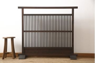 中古　美品　松本民芸家具　洗練された上品な佇まいが魅力のC型衝立(つい立て、パーテーション)(定価約14万円)(R-058531)