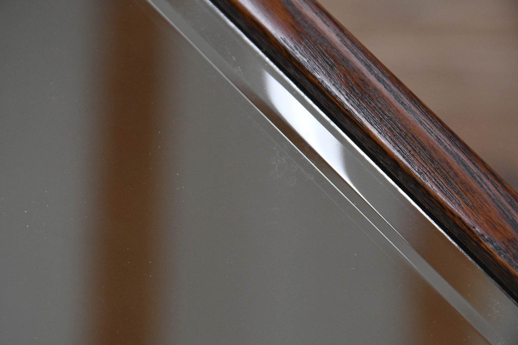 中古　高級品　指物家具　総ケヤキ(欅)材　上品な佇まいが魅力的な漆塗の姿見(ミラー、鏡)(R-058534)