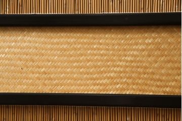 中古　美品　漆塗り　高級品　光月作銘　彫刻・透かし彫り・網代(あじろ)　松竹梅が彫り込まれた縁起の良いデザインが目を惹く御簾戸4枚セット(細密木彫、建具、簾戸、簀戸、葭戸、夏障子、すど、葦戸)(R-058536)