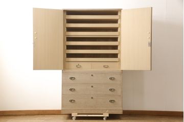 中古　国産手造り家具　御所車　上品な和を演出してくれる総桐箪笥(並厚、桐たんす、着物箪笥、和タンス、衣装箪笥、引き出し)(R-058540)
