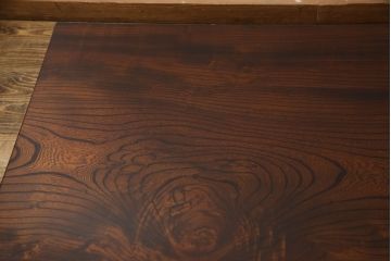 中古　美品　最高級　漆塗り　総欅(ケヤキ)材　シンプルながらつくりの良さがうかがえる座卓(ローテーブル、センターテーブル)(R-058549)