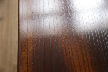 中古　美品　最高級　漆塗り　総欅(ケヤキ)材　シンプルながらつくりの良さがうかがえる座卓(ローテーブル、センターテーブル)(R-058549)
