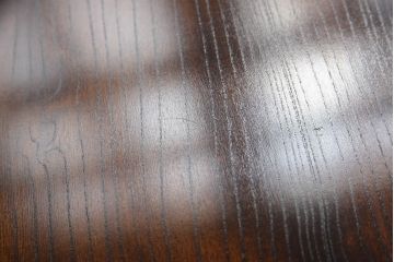 中古　美品　最高級　漆塗り　総欅(ケヤキ)材　シンプルながらつくりの良さがうかがえる座卓(ローテーブル、センターテーブル)(R-058549)