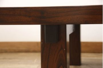 中古　美品　最高級　漆塗り　総欅(ケヤキ)材　シンプルながらつくりの良さがうかがえる座卓(ローテーブル、センターテーブル)(R-058549)