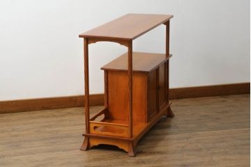 和製ビンテージ　美品　高級品　松材　職人技が光る!指物の飾り棚(茶棚、茶箪笥、収納棚、ヴィンテージ)(R-058556)