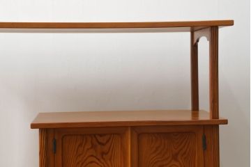 和製ビンテージ　美品　高級品　松材　職人技が光る!指物の飾り棚(茶棚、茶箪笥、収納棚、ヴィンテージ)(R-058556)